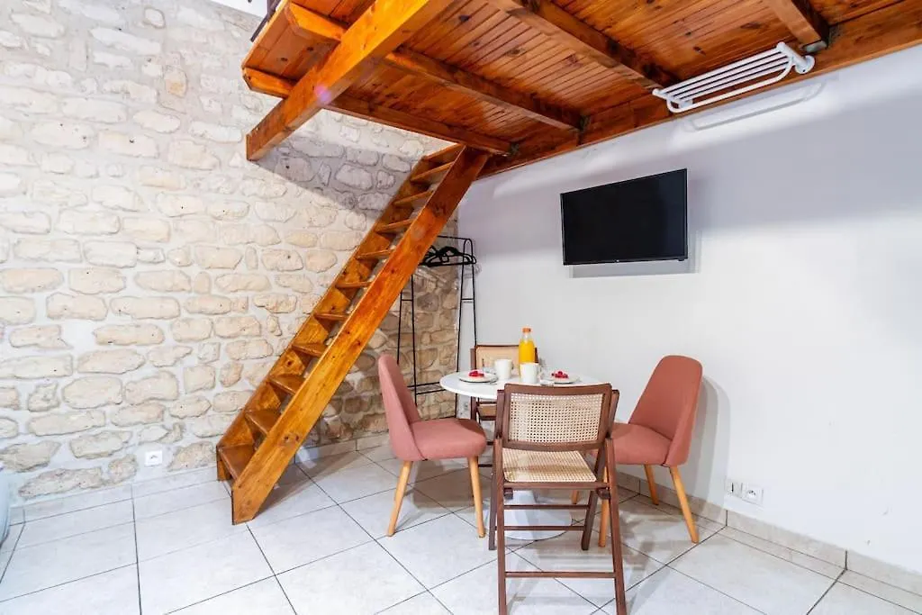 Proche Nation - Iii Apartment *